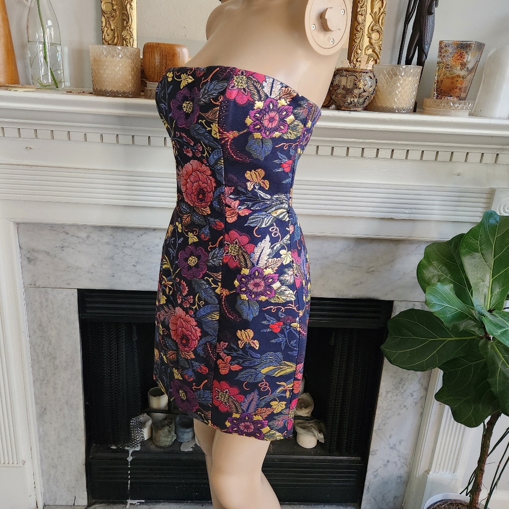 Bebe Black Mini Brocade Dress Sz 4 Floral Strapless Party Metallic Dark Romantic - Picture 3 of 11